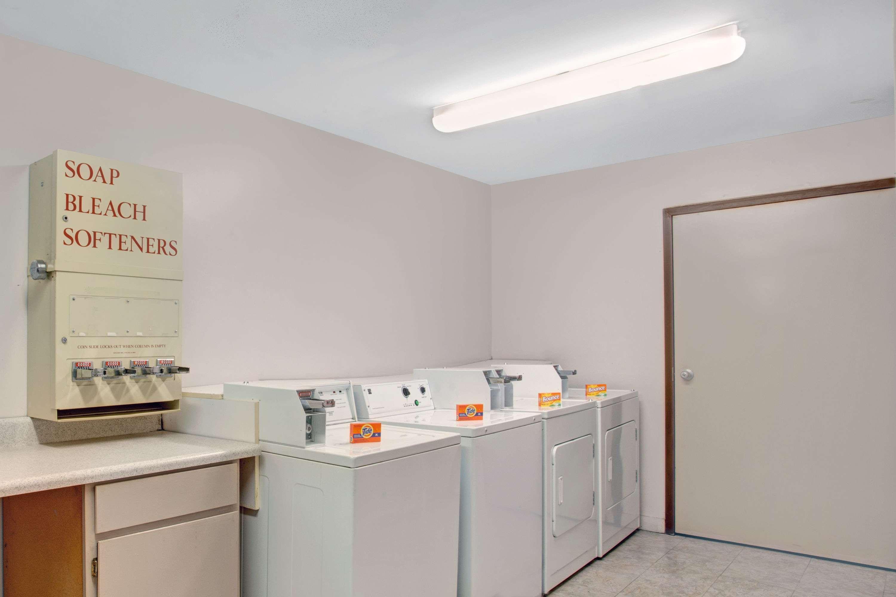 Hotel Super 8 By Wyndham Olive Branch Zewnętrze zdjęcie